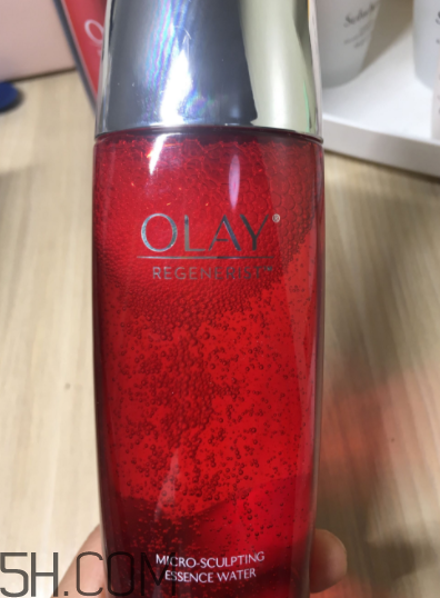 Olay新生活能水是精華水嗎？什么功效？