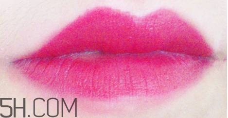 口紅是用什么做的？可以吃的口紅品牌推薦