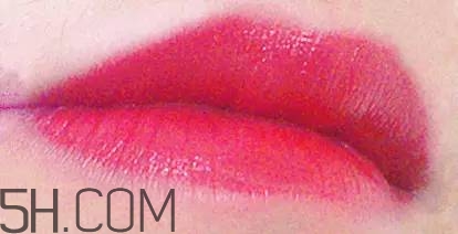 口紅是用什么做的？可以吃的口紅品牌推薦