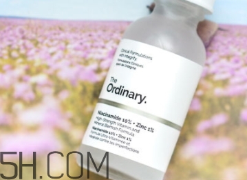 煙酰胺可以和酸一起用嗎？煙酰胺可以和果酸一起用嗎