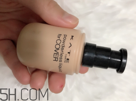 3ce超水潤(rùn)粉底液好用嗎？3ce粉底液和遮瑕液使用感