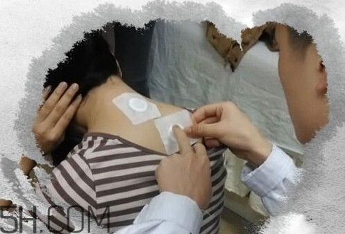 三九貼貼了多久能洗澡 三九貼以后多長時間能游泳 三九貼貼了多久能洗澡 三九貼以后多長時間能游泳