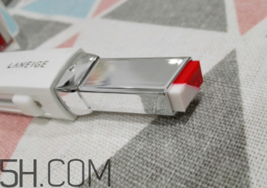 蘭芝雙色口紅熱門色號推薦_3號色適合秋冬嗎 蘭芝雙色口紅熱門色號推薦_3號色適合秋冬嗎