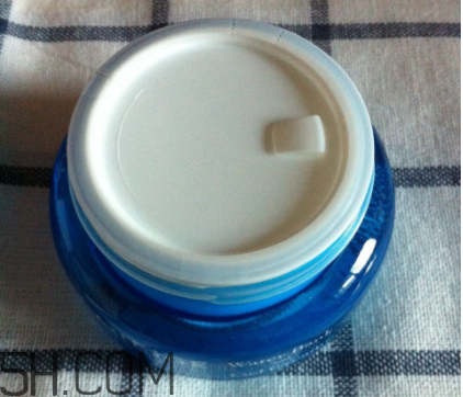 蘭芝新水酷面霜適合什么季節(jié)？什么膚質(zhì)？