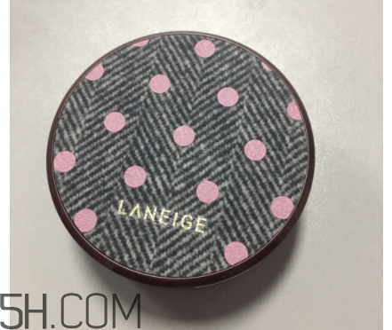 蘭芝氣墊霜控油嗎？蘭芝氣墊霜適合油皮嗎？