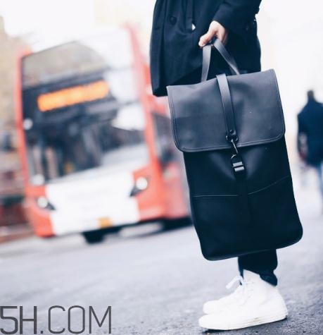 rains雙肩包多少錢(qián)？rains雙肩包價(jià)格