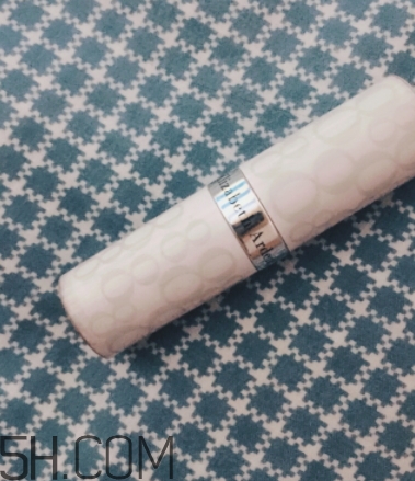 雅頓和蘭芝哪個(gè)好？伊麗莎白雅頓和蘭芝哪個(gè)檔次高