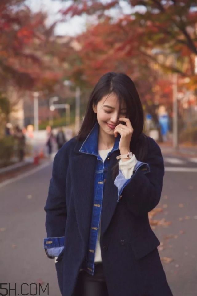 黑色長(zhǎng)款大衣搭配圖片 四種經(jīng)典配色指南 黑色長(zhǎng)款大衣搭配圖片 四種經(jīng)典配色指南