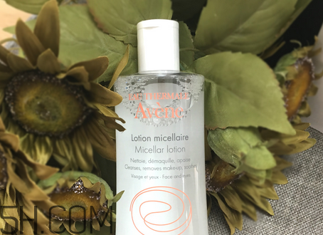 雅漾卸妝水卸得徹底嗎？每天都要用卸妝水嗎？