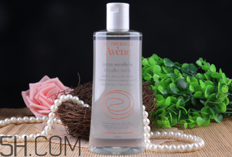 雅漾卸妝水卸得徹底嗎？每天都要用卸妝水嗎？