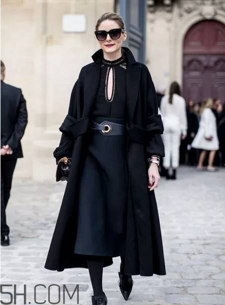 黑色長(zhǎng)款大衣搭配圖片 四種經(jīng)典配色指南 黑色長(zhǎng)款大衣搭配圖片 四種經(jīng)典配色指南
