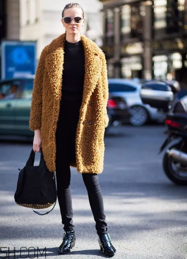 駝色長款大衣怎么搭配 7款最實惠搭配 駝色長款大衣怎么搭配 7款最實惠搭配