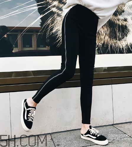 黑色褲子掉色怎么辦？黑色褲子怎么洗不掉色？