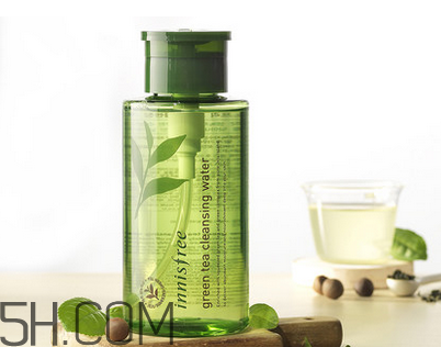 悅詩風(fēng)吟卸妝水好用嗎？只涂cc霜需要卸妝水嗎？