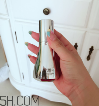 sum37淡斑小手電是什么？用在哪一步？