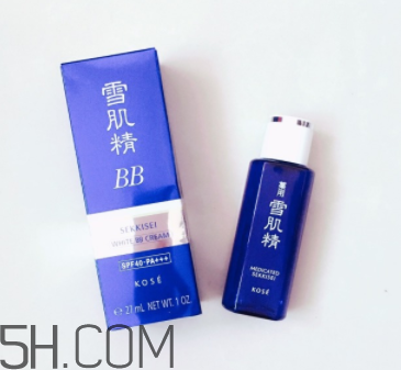 雪肌精化妝水適合干皮嗎？適合痘肌嗎？