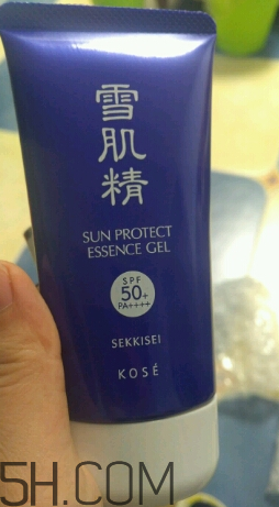 雪肌精防曬啫喱是化學防曬嗎？有刺激嗎？