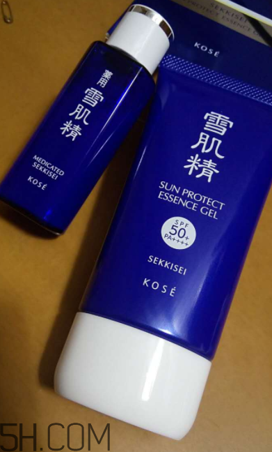 雪肌精防曬啫喱是化學防曬嗎？有刺激嗎？