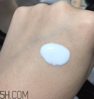 雪肌精美白防曬乳防曬效果怎么樣？防水嗎？