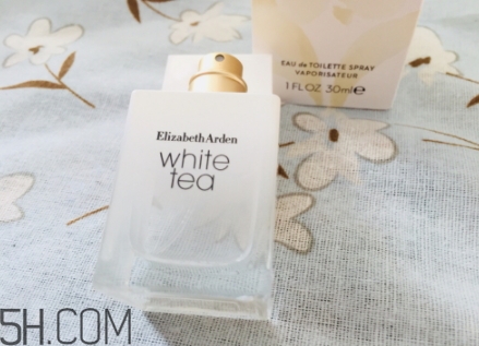 雅頓白茶香水多少錢？伊麗莎白雅頓白茶香水專柜價(jià)