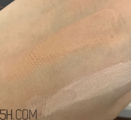 雅頓粉凝霜色號(hào) 伊麗莎白雅頓粉凝霜試色 雅頓粉凝霜色號(hào) 伊麗莎白雅頓粉凝霜試色