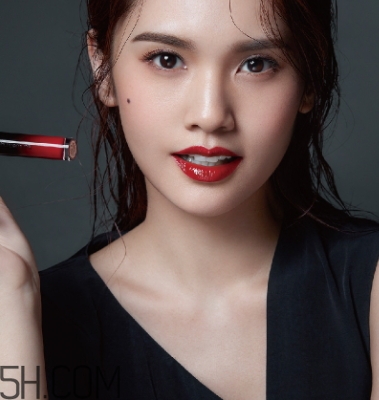 植村秀2018型色聚光唇萃多少錢？植村秀聚光唇萃怎么樣