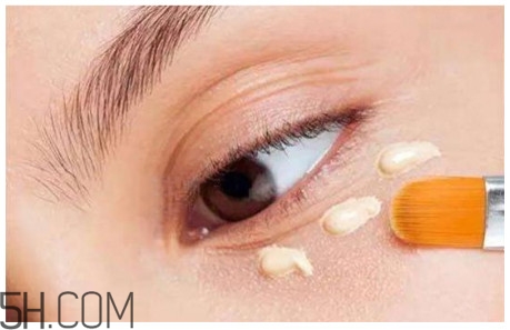 如何選擇遮瑕膏 遮瑕膏顏色怎么選 如何選擇遮瑕膏 遮瑕膏顏色怎么選