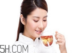 初潮早絕經(jīng)就早嗎？影響月經(jīng)初潮的因素有哪些？