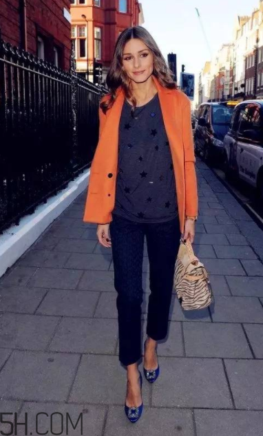 橘色衣服怎么搭配？橘色衣服搭配指南