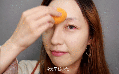 氣墊bb持久度差的原因 可能是你的姿勢不對 氣墊bb持久度差的原因 可能是你的姿勢不對