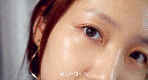 雅詩蘭黛白金粉底液色號試色與評測 雅詩蘭黛白金粉底液色號試色與評測