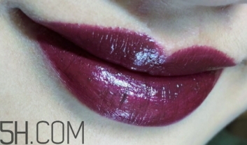 mac口紅和阿瑪尼口紅哪個好？mac魅可和阿瑪尼哪個好？