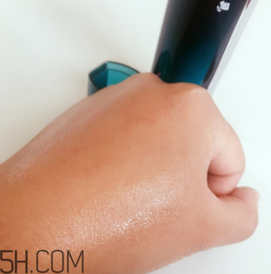 蘭蔻美膚修護(hù)精華乳有刺激嗎？適合敏感肌嗎？