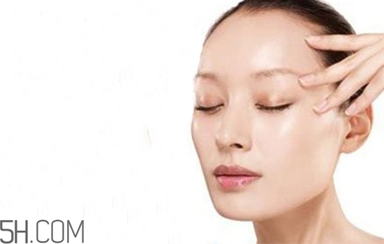 眼霜分幾種？眼霜和眼部精華一樣嗎？