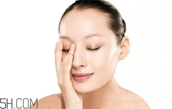 眼霜分幾種？眼霜和眼部精華一樣嗎？