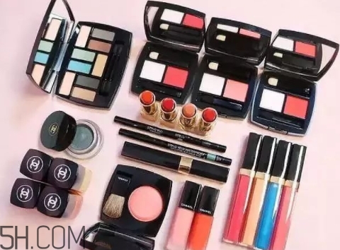 香奈兒2018年9色眼影盤色號 香奈兒九色眼影盤試色 香奈兒2018年9色眼影盤色號 香奈兒九色眼影盤試色