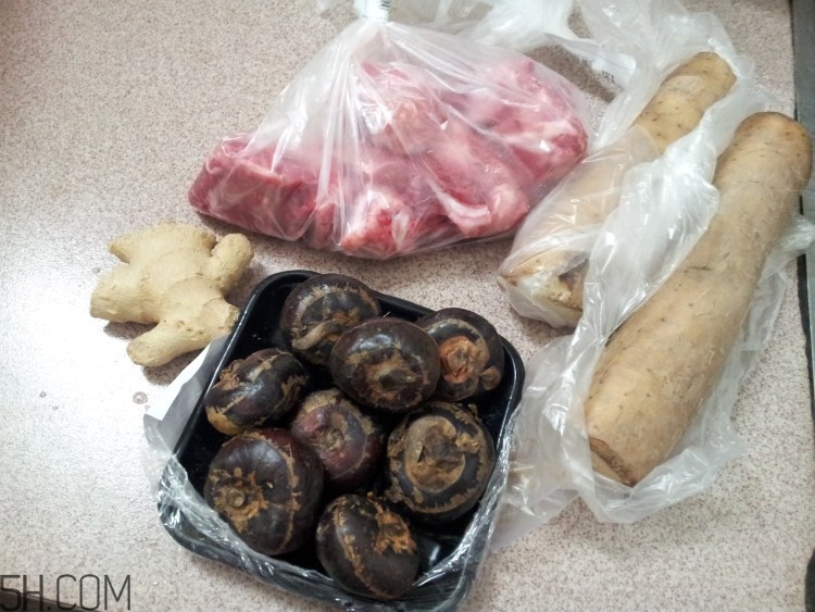 馬蹄和山藥能一起煲湯嗎？山藥和馬蹄能一起吃嗎？