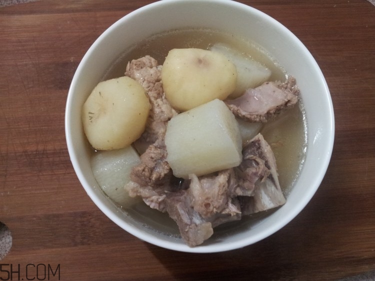 馬蹄和山藥能一起煲湯嗎？山藥和馬蹄能一起吃嗎？