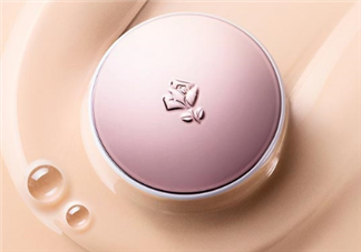 蘭蔻小粉盒氣墊適合多大年齡？蘭蔻氣墊CC和氣墊隔離乳哪個(gè)好用？