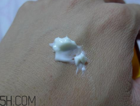 京城之霜大紅瓶使用心得 京城之霜大紅瓶產(chǎn)品評測 京城之霜大紅瓶使用心得 京城之霜大紅瓶產(chǎn)品評測