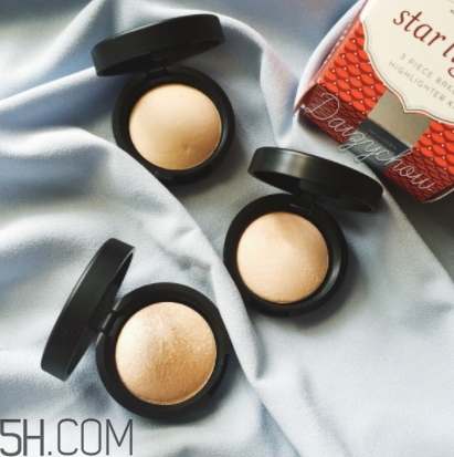 修容粉和高光粉的區(qū)別 修容粉和高光粉哪個(gè)好 修容粉和高光粉的區(qū)別 修容粉和高光粉哪個(gè)好