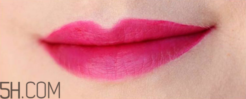 蘭蔻搖搖樂啞光唇釉186是什么顏色？蘭蔻氣墊光霧唇露試色