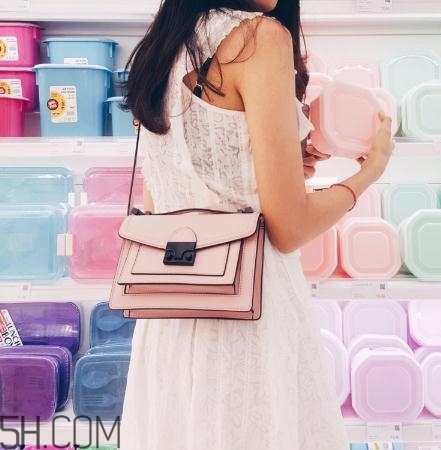 loeffler randall包包怎么樣？簡潔大方潮流的選擇