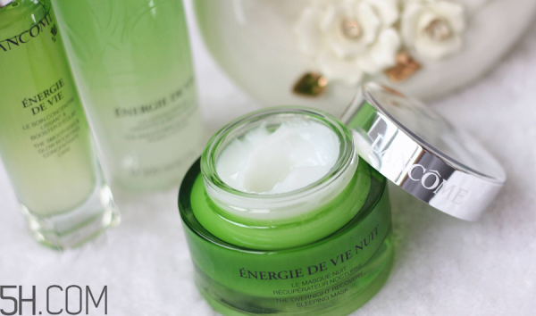 美白補(bǔ)水保濕面膜哪個(gè)效果好？2018年補(bǔ)水面膜排行榜10強(qiáng)