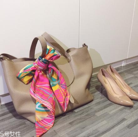 meli melo包包怎么樣？這個英國奢侈品牌不一般