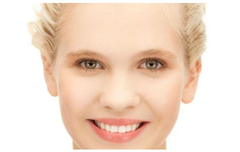 外國人為什么不用割雙眼皮？白種人天生雙眼皮