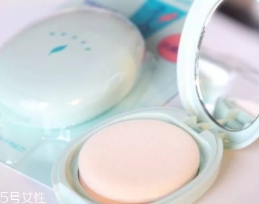 2018粉餅?zāi)膫€(gè)牌子好？說說網(wǎng)紅的開架和專柜粉餅