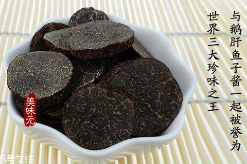 黑松露什么季節(jié)有 冬季才是黑松露的采摘旺季 黑松露什么季節(jié)有 冬季才是黑松露的采摘旺季