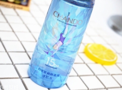 自然堂爽膚水怎么樣？看看是不是含酒精