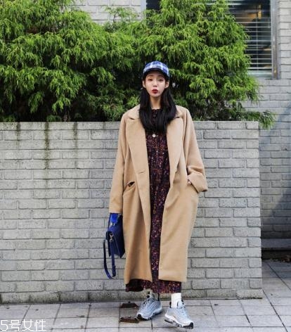 卡其色大衣配什么包包？這樣搭配高貴優(yōu)雅